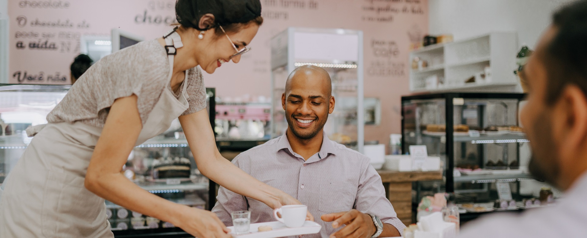 Menesty asiakaspalvelijana.